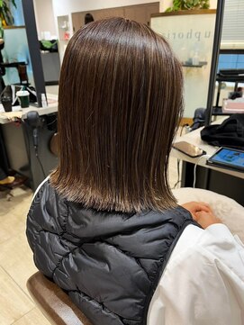 ユーフォリア 銀座本店(Euphoria) 外ハネ　ボブ　切りっぱなしボブ　艶感　ストレート　ブラウン