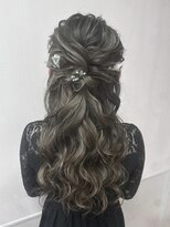 ナービス(NARVIS)&nbsp;お呼ばれヘアアレンジ/ハーフアップ/編み込み/結婚式参列ヘア