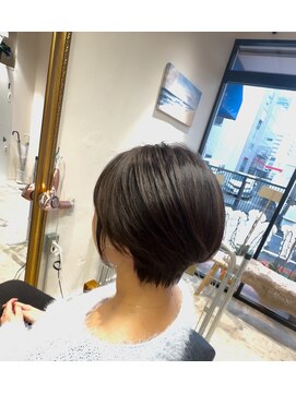 サニーサイドアップ 大宮(Sunny side up) 後頭部が綺麗にみえるショートカット