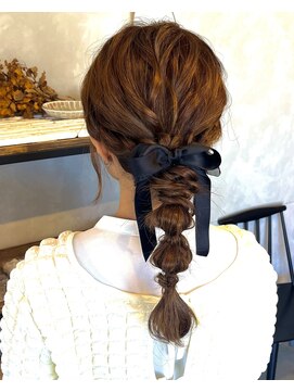 バレッタ(barretta) 編み下ろしポニー