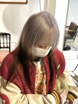 マニア(mania.)&nbsp;エンドカラールーツカラーホワイトデザインカラーハイトーン前髪