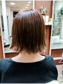 切りっぱなしボブ　（外ハネ）