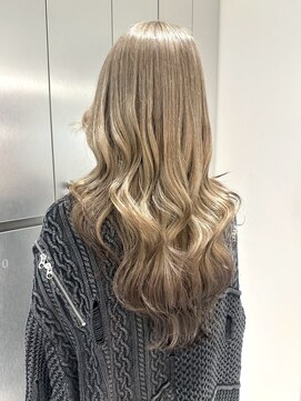 アールプラスヘアサロン(ar+ hair salon) 【新宿/新宿三丁目/ダブルカラー/ハイトーン】