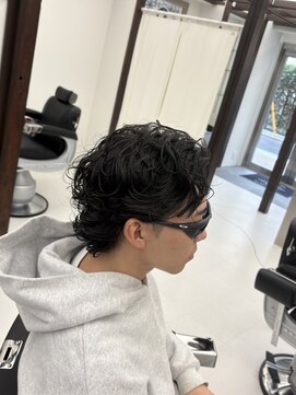 トウキョウ クラシック バーバー タウン(TOKYO CLASSIC BARBER TOWN) パーマスタイル