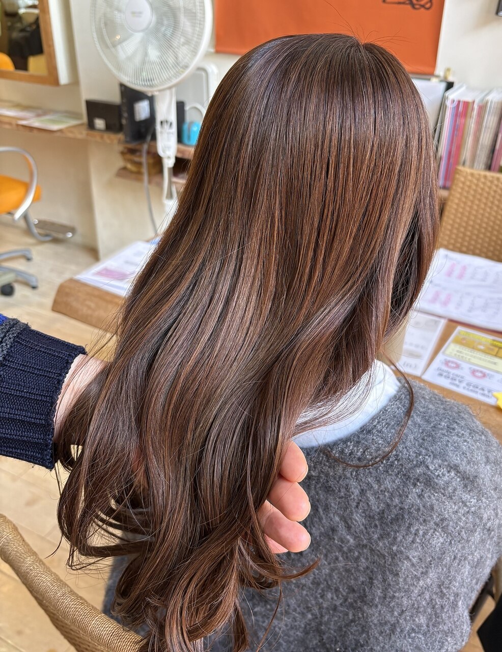 【透明感＆ツヤ感アップ！白髪ぼかしにも】カット＋3Ｄツヤカラー￥14,520〜