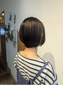 シーソー(SEE SOE) ショートボブ