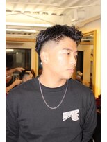 ビーバイエイトジェンツ(Bee by EIGHT GENTS)&nbsp;波巻きツイストスパイラル/リバースセンターパート/心斎橋