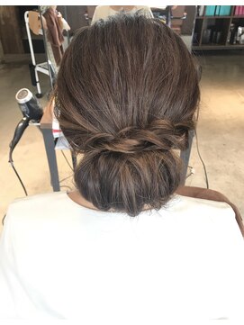 アフロート ギンザ(AFLOAT GINZA) AFLOAT明日香のゆるっとシニヨン