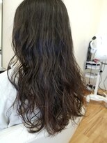 アーラ(ALA) ロングヘアースタイル、ナチュラルパーマ