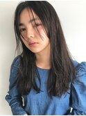 モードなタイトストレート