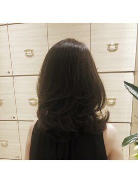 テラス アヴェダ 大丸心斎橋店(Terrace AVEDA) ミディアム