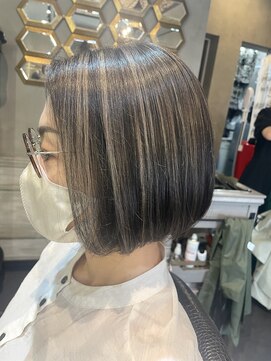 ロックステディ(ROCK STEADY) ハイライト/ボブ/外ハネ/切りっぱなしボブ