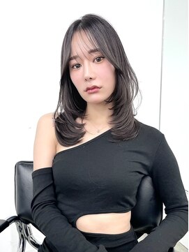 ヴェイン 渋谷(vain) ★くびレイヤー黒髪エモージュ小顔レイヤーロンググレーベージュ