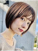顔周りレイヤーカットグレージュカラーくびれボブショートカット