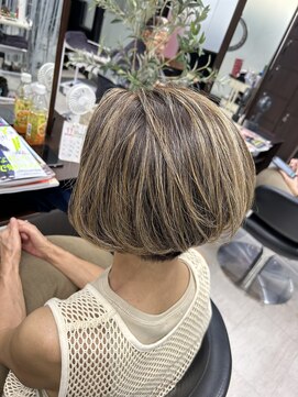 アイズ 本厚木(AIZU) ショートボブ