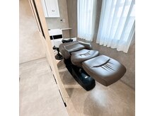 ヘアーズ ブランカ(hair s Branca)の雰囲気（オールフラットのYUMEシャンプー台☆心地よさに思わずウトウト…）