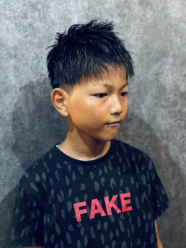 ベース(BASE) Cafe&Barber BASE×直毛ツーブロック