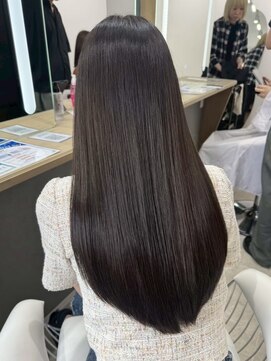 ビビバイベル(BiVi by BHEL) 桑名ロングレイヤーカットハッシュカット透明感カラー重めロング