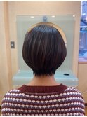 ショートボブ