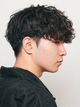 フィフスパーク(fifth PARK) 渋谷スペインカールマッシュ強めシャドウパーマ10代刈り上げ眉毛