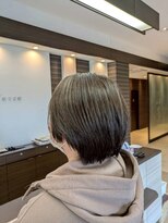 ブルーテーフ(Bleu Terre)&nbsp;盛岡【白髪ぼかしハイライトグレージュ×ショート】白髪を活かす