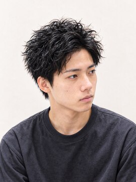 リア(Li'a by neolive) アップバングショート×シャドウパーマ