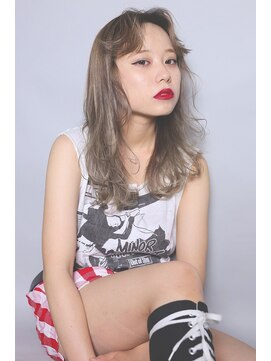 ネス(ness) [RIMMA]外国人風/グラデーショングレージュ/透明感