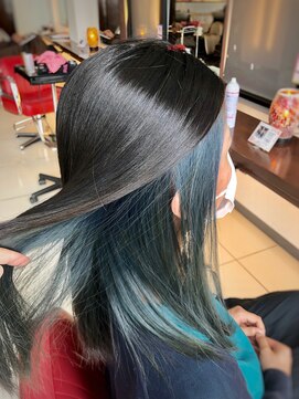 ルッカヘアー(LUCCA HAIR'S) インナーカラー×カーキアッシュ