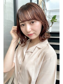 ヘアーデザイン アストレイ(hair design astray) アンバーベージュカラー ミディアム