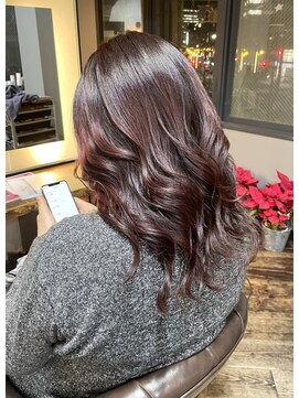 ヘアアンドメイク エジェリ(hair&make egerie) ピンクパープルカラー・ヨシンモリ・ロングレイヤー