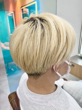 エボート 柏(EVORT) 【EVORT柏/柏駅】ツーブロックマッシュ