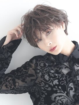 エチカ(ECHICA) ショートボブ×ハイレイヤー×パーマ