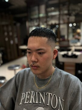 リバレッジ 広尾(Leverage) 海外メンズクロップヘア:Taishin Omura