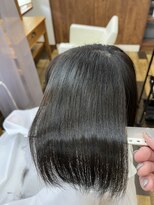 トリコ(TRICO)&nbsp;頻繁に染めれない方に。暗いけど黒じゃない透明感のある艶カラー