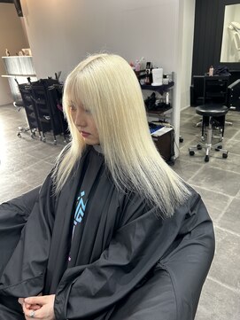 リゲル(rigel) 艶ストレート×ブロンド