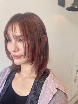 ユイバイラドンナ(Huit by LADONNA) レイヤー/カール/セミディ/シアーカラー/姫カット