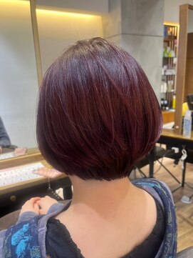 ヘアリゾート粋 新宿三丁目本店 艶髪/チェリーレッド/ショートボブ