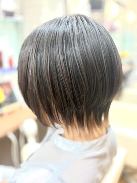 ヘアーメイク ツインズ(Hair Make TWINS) さりげないおしゃれ感を演出♪インナーカラー×ショートウルフ