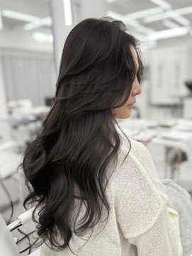 アマトウキョウスマートサロン(AMA TOKYO×Smart Salon) ヘーゼルベージュ ブリーチなし レイヤーカット 海外風