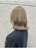 ミルクティーベージュ