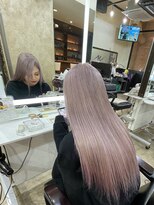 サイ(PSY)&nbsp;グレージュ×シールエクステ／池袋/ダブルカラー／ハイトーン