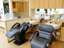 ポッシュアップ(POSH UP)の雰囲気(高濃度スパーリングシャワーで頭皮、髪をリフレッシュ)