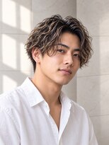 ORO MEN'S 緑地公園【オーロ/メンズ/眉毛/アイブロウ/メンズカット/メンズパーマ】&nbsp;【ハイライトカラー】ハイライトセンターパート