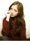 暗髪とも相性バッチリ!ウェーブロング