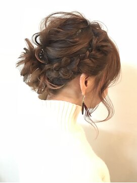 エール(a:le) 編み込み アレンジ