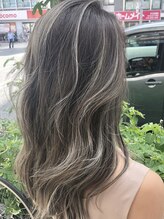 立体感のあるワンランク上のヘアスタイルなら３Dハイライトがオススメ♪