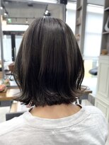 ザシー オモテサンドウ(The C) 20代30代◎カーキブルーの外ハネボブ「TheC表参道」