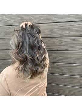 エフパレードシーサイド(F.PARADE seaside) シーライト×バレイヤージュ