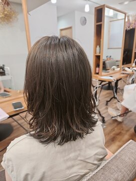 サンクスヘアー(Thanks hair) Thankshair  カーキカラー