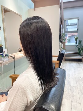 ルアナ(LUANA) 艶髪ロング